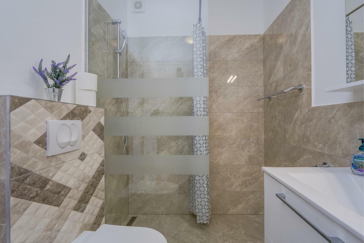 Apartman Filip Mali Lošinj Exterior foto